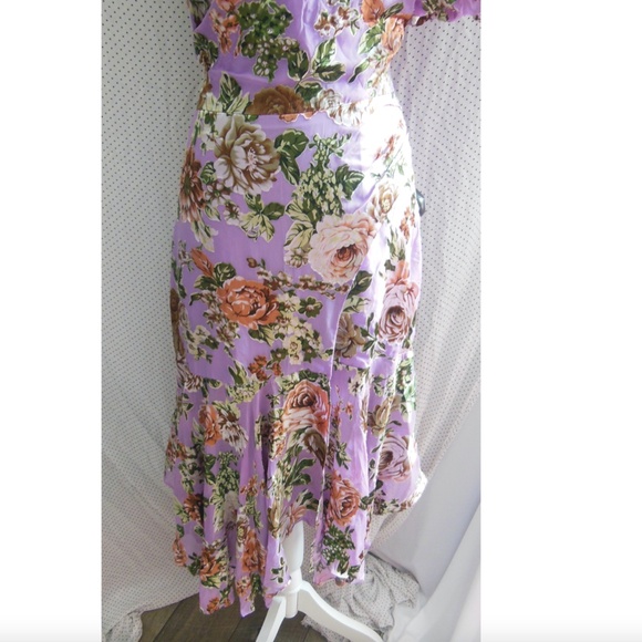 Astr Asymmetrical Floral Dress in Purple and Pink - Picture 5 of 14